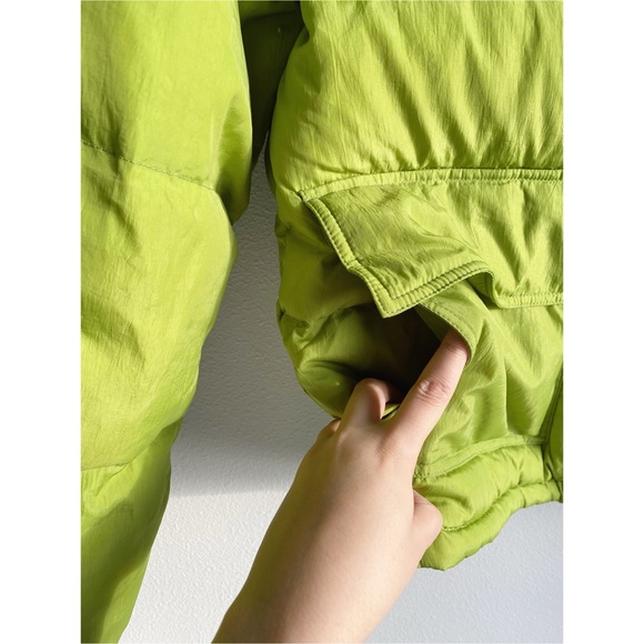 Polar Skate Co. Pocket Puffer Jacket // Parrot Green - Picture 9 of 16
